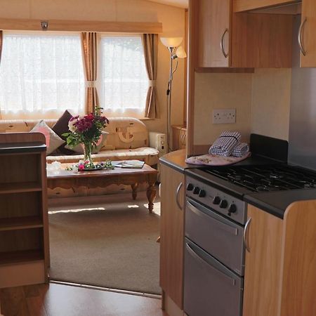 Palm 1 Park Home With Hot Tub Swanage Dış mekan fotoğraf