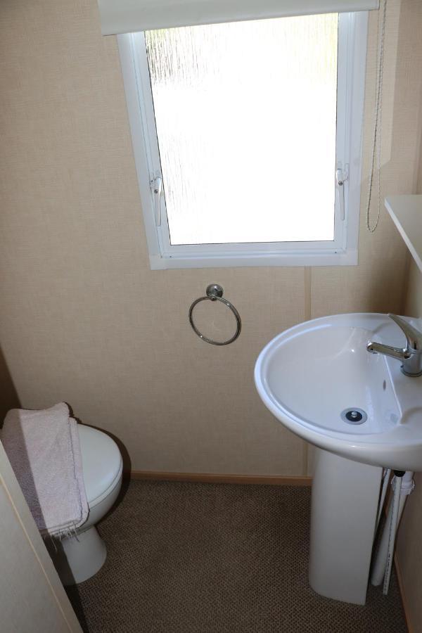 Palm 1 Park Home With Hot Tub Swanage Dış mekan fotoğraf