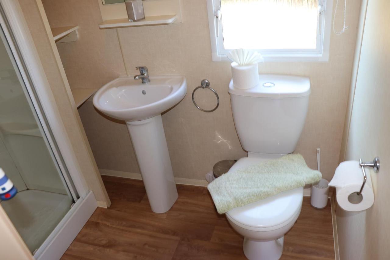 Palm 1 Park Home With Hot Tub Swanage Dış mekan fotoğraf